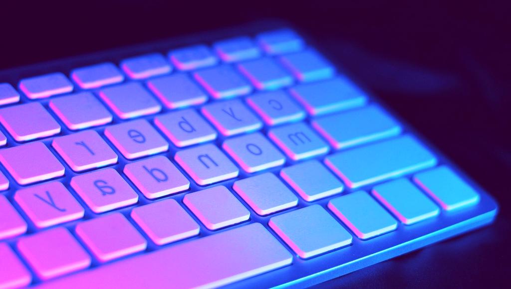 Ergonomic Wireless Mechanical Keyboard